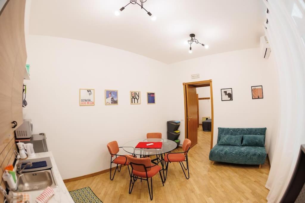 Appartement Dante 2 Super Next Metro By Houseinnaples *