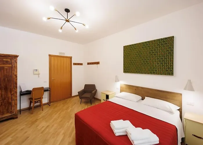 Dante 2 Rooms Apartment Super Central Next Metro By Houseinnaples