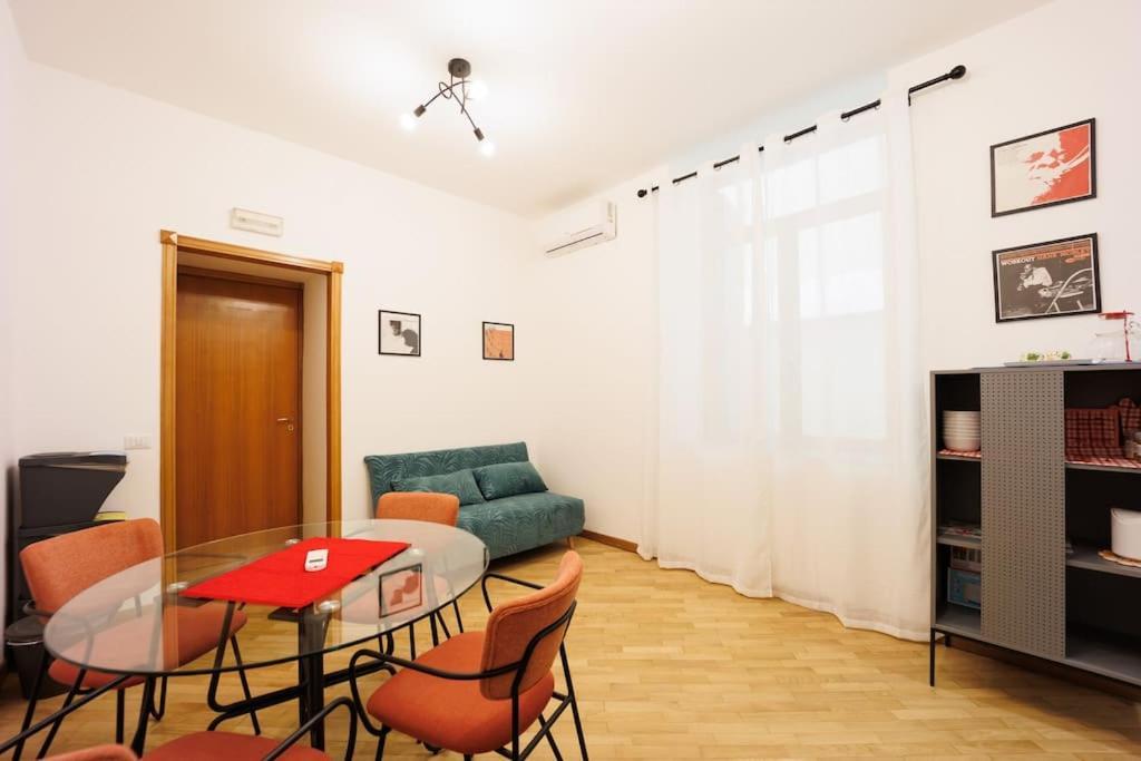 Dante 2 Super Next Metro By Houseinnaples Appartamento *