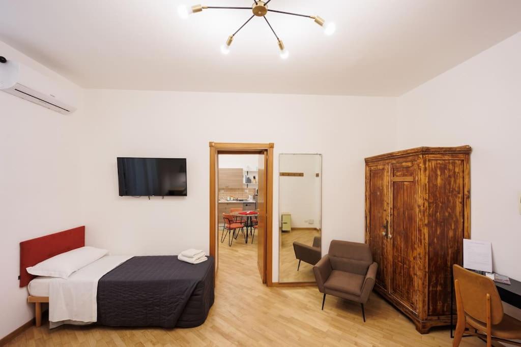 Appartement Dante 2 Super Next Metro By Houseinnaples *