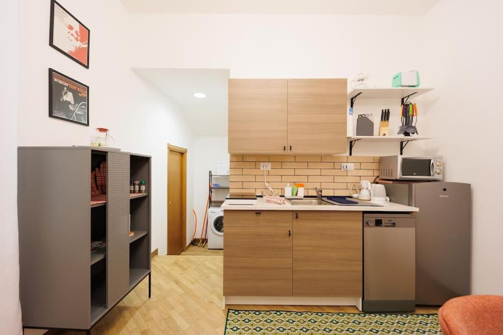 Appartement Dante 2 Super Next Metro By Houseinnaples *