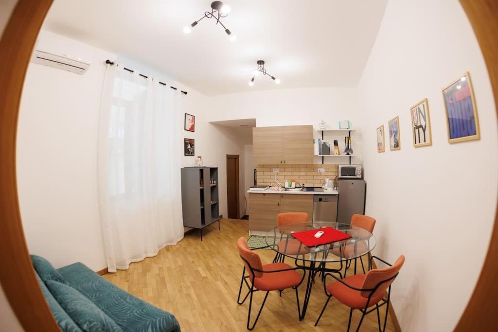 Appartamento Dante 2 Super Next Metro By Houseinnaples *