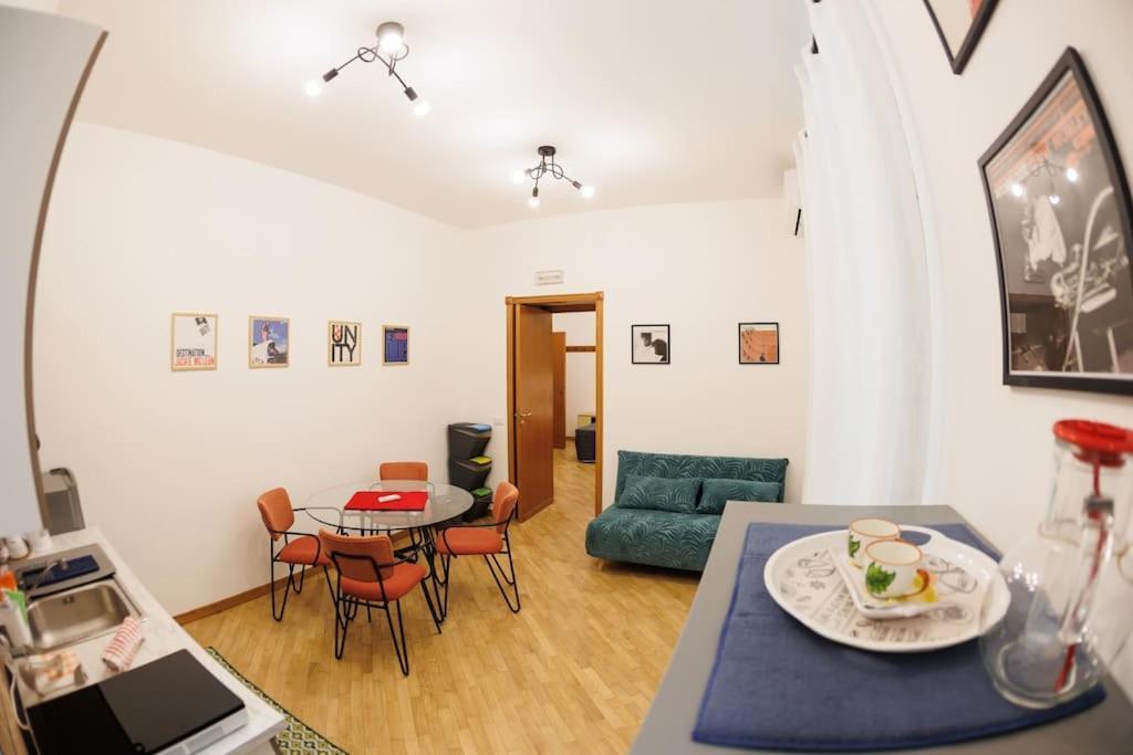 Dante 2 Super Next Metro By Houseinnaples * Napels